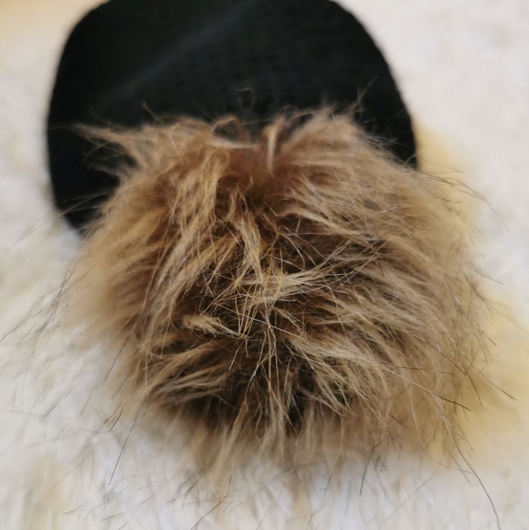 ππWarm cozy winter hatππ - Picture 2 of 3